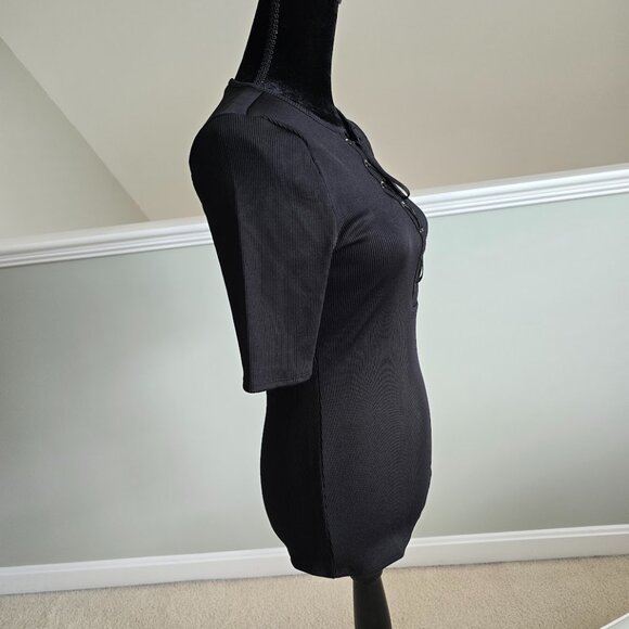 WHBM FORME Short Sleeve Lace Up Criss Cross Black Ribbed Top Size Medium NWT - Picture 6 of 12